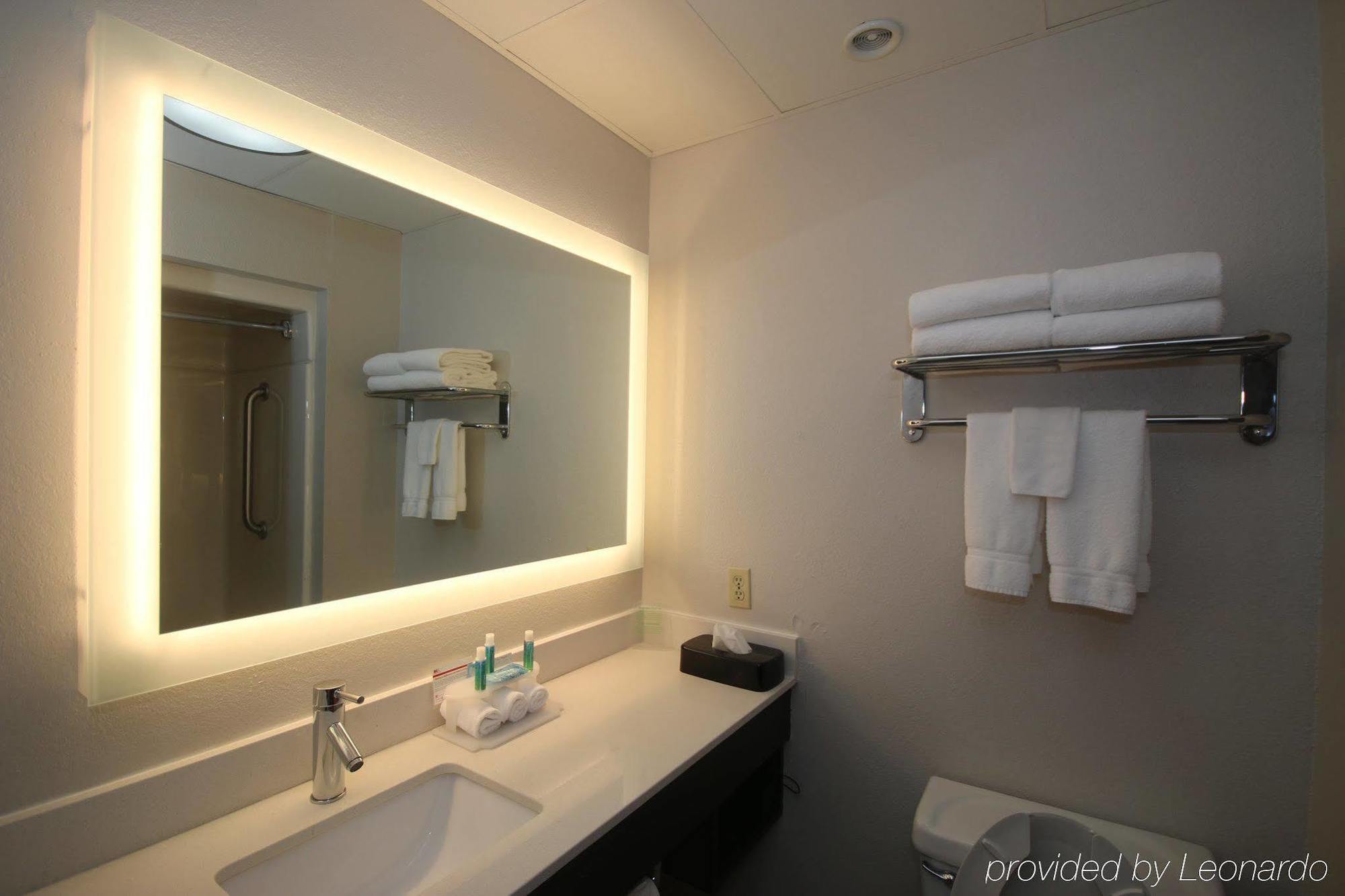 Holiday Inn Express Hillsville By Ihg Exteriér fotografie